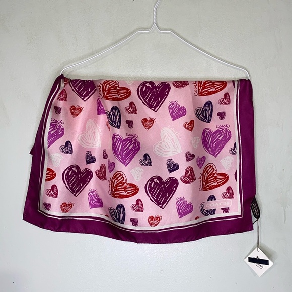 Vintage COACH Signature Pink Hearts 100% Silk Scarf-NWT - Picture 2 of 11